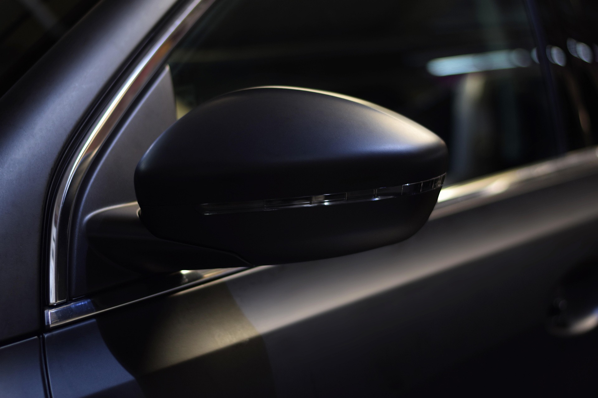 Ceramic tint detail